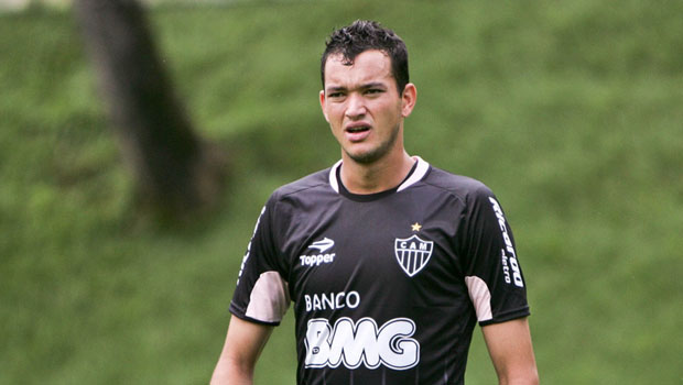 Réver foi sondado pelo Palmeiras