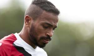 Inter libera e Palmeiras pode negociar com Álvaro Pereira