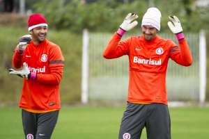 Internacional nega negociação entre Muriel e Ponte Preta