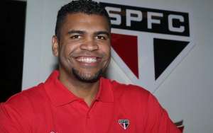 São Paulo oficializa contratação de Breno, ex-zagueiro do Bayern de Munique