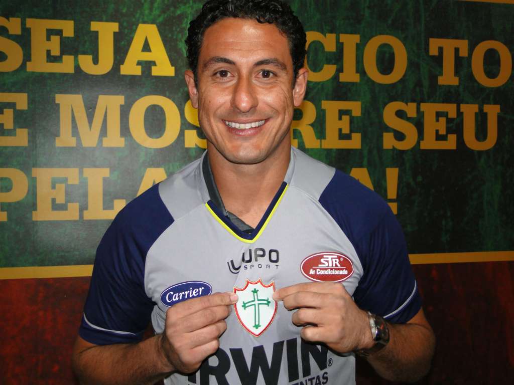 Lauro volta a defender a Portuguesa