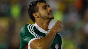 Palmeiras ainda procura atacante de peso e deixa artilheiro Henrique na espera