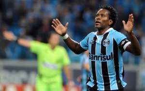 Paulistão: Palmeiras deve anunciar Leandro e Zé Roberto nesta segunda-feira