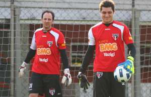 São Paulo planeja revezamento no gol e quer Rogério Ceni dando chances para Denis