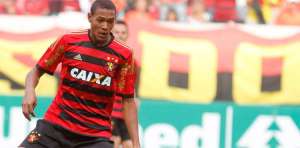 Pernambucano: Lateral Igor Fernandes pode trocar o Sport pelo Corinthians