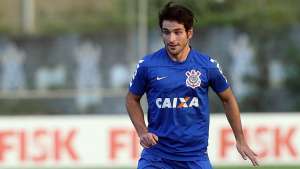 Sem ser aproveitado no Corinthians, Lodeiro pode parar no Boca Juniors