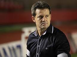 Nova geração de técnicos do País aposta no futebol ofensivo para brilhar em 2015