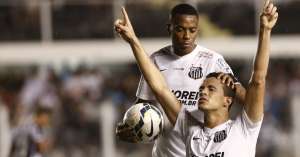 Cruzeiro entra em acordo com Santos e leva Leandro Damião