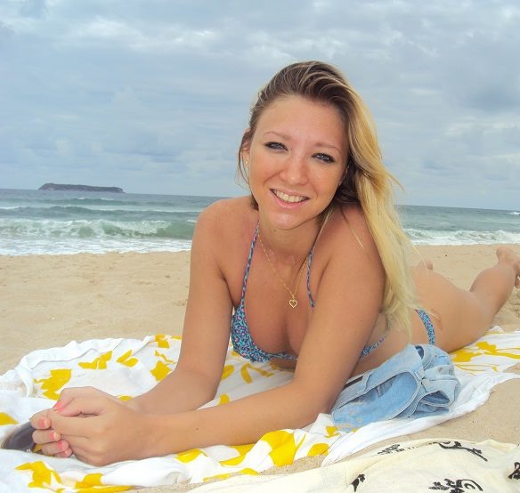 Romário marca outro golaço e conquista Dixie Pratt, cantora norte-americana de arrancar suspiros 2 0002050051709 img