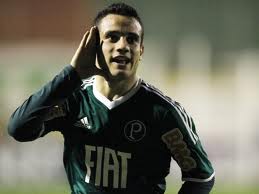 Paulistão: Oswaldo pede e Palmeiras decide ficar com Maikon Leite