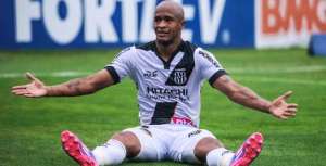 Após renovar, Alexandro troca Ponte Preta por Emirates Club, dos Emirados Árabes