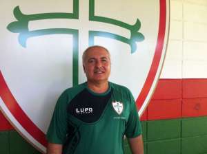 Jogador? Portuguesa apresenta campeão da Libertadores....para a comissão técnica