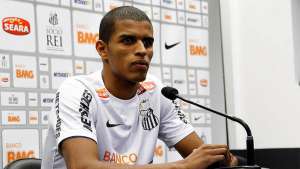 Éwerton Páscoa, ex-Guarani e Santos, entra na pauta de reforços do Palmeiras