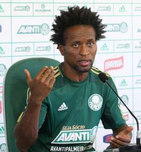 Zé Roberto não teme pressão no Palmeiras: 'Já joguei com a 10 do Pelé'