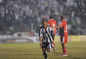 Catarinense: Dispensado do Palmeiras, Juninho deve acertar com Figueirense