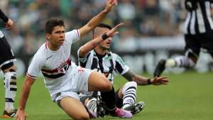 Treino físico marca manhã do São Paulo, que deve perder Osvaldo