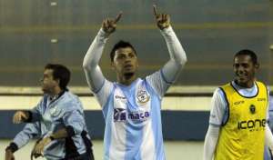 Paulistão: São Bento contrata Romário, destaque no Macaé-RJ