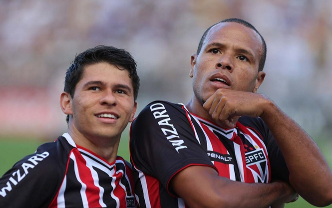 Clube árabe muda proposta por atacante e São Paulo trava negociação