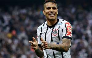 Paulistão: Guerrero reafirma desejo de permanecer no Corinthians