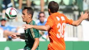 Mesmo com vitória, Oswaldo já prepara lista de dispensa no Palmeiras