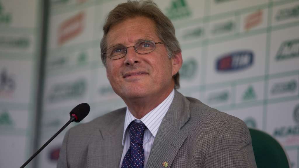 Oswaldo de Oliveira já tem o time titular do Palmeiras na cabeça