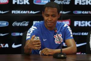 Com Elias machucado, Bruno Henrique quer mostrar serviço a Tite