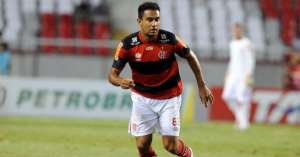Paulistão: Agora é oficial! Bragantino confirma acerto com ex-zagueiro do Flamengo