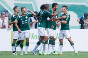 Em amistoso, Palmeiras coloca em campo time para o início do Paulistão