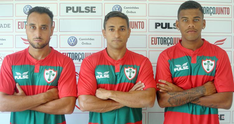 Portuguesa apresenta mais três reforços para Paulistão