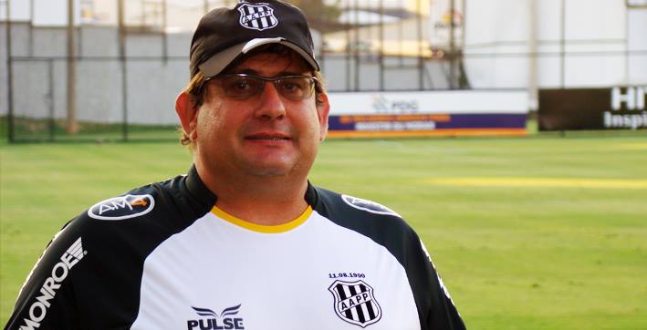 Guto Ferreira comanda a Ponte Preta mais uma vez