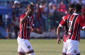 Paulistão: Luis Fabiano atinge marca histórica e sonha com renovação com o São Paulo