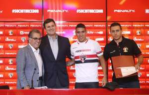 Paulistão: Com status de estrela, Centurión é apresentado no São Paulo