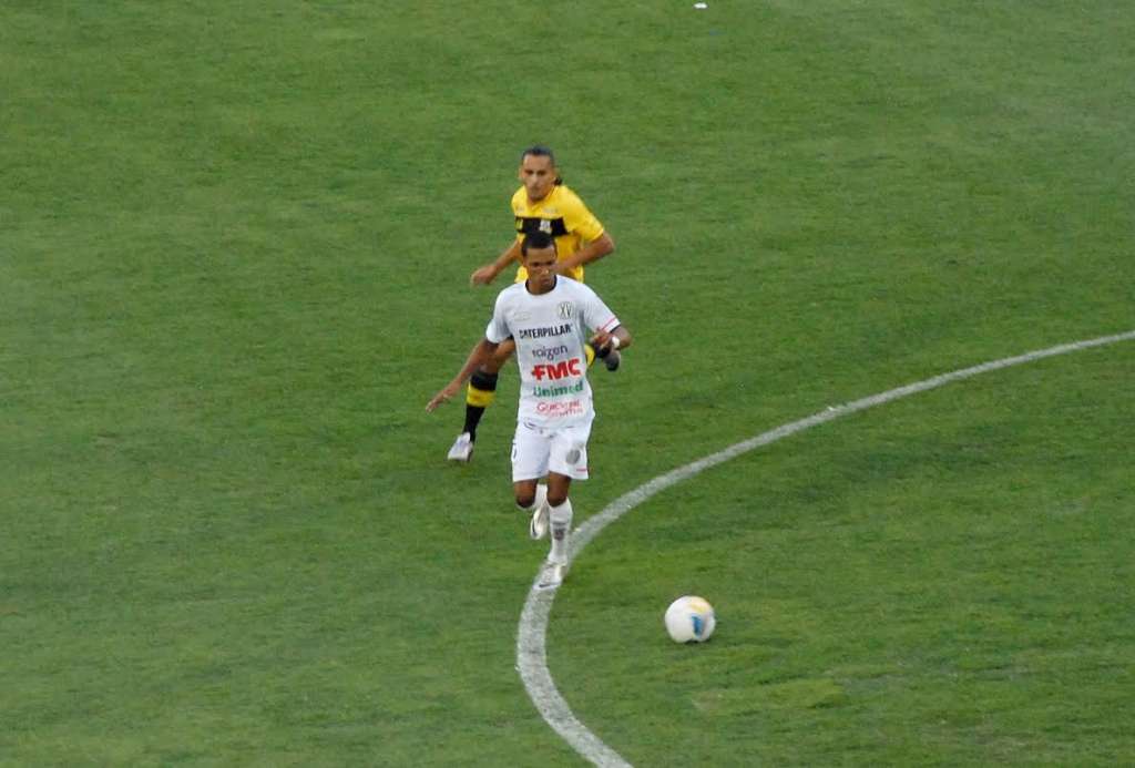 São Bernardo 2 x 1 XV de Piracicaba - Bernô se reabilita e afunda Nhô Quim 2 0002050056815 img