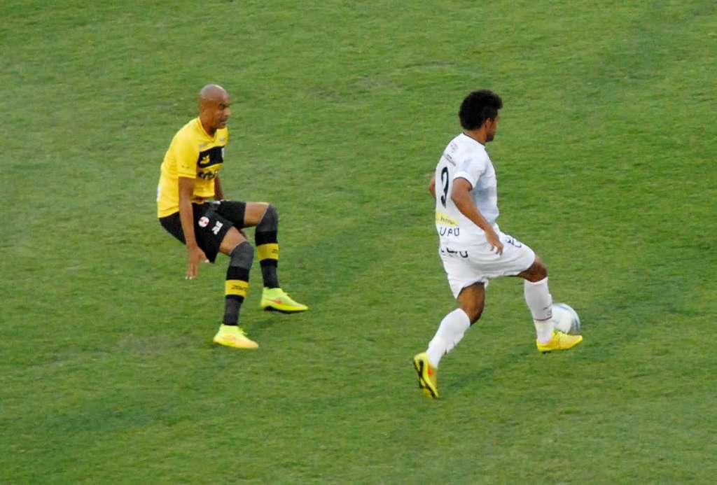 Alex Silva estreou diante do XV de Piracicaba