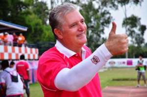 De longe, Reuther Moreira manda recado ao amigo Muricy Ramalho