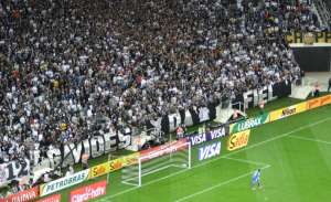 Corinthians vai entrar na Justiça contra torcida única no clássico de domingo