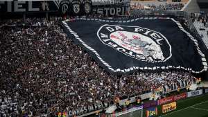 Corinthians entra na Justiça contra torcida única e sugere adiamento de clássico