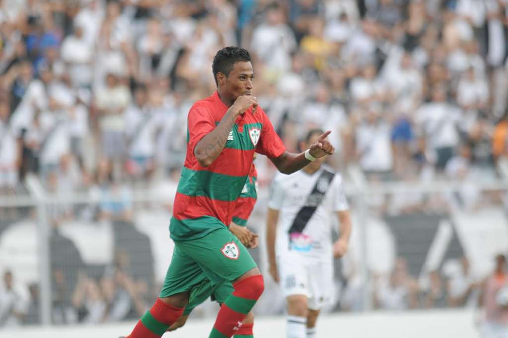 Diego já marcou dois gols com a camisa da Lusa no Paulistão