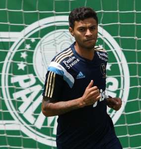 Palmeiras repete lista de relacionados e encerra preparação para clássico