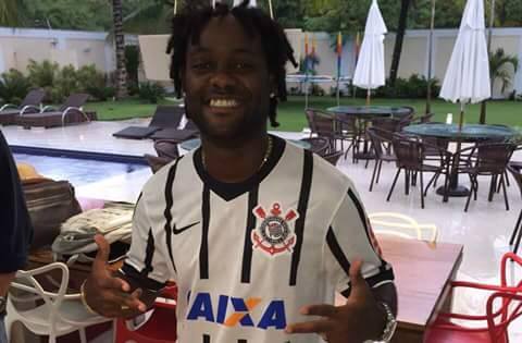 Vagner Love já vestiu a camisa do Corinthians