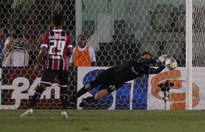 Paulistão: Santistas avaliam que Rogério Ceni impediu vitória em clássico