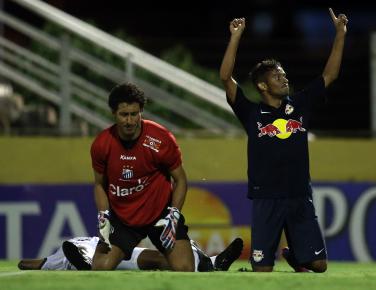Red Bull colocou o Bragantino de joelhos, em Bragança Paulista, com boa organização tática