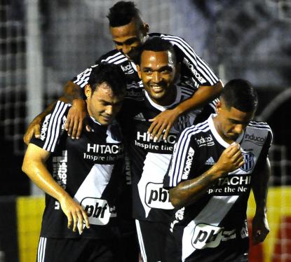 Ponte Preta comemora o gol 1000 dentro do Estádio Moisés Lucarelli pelo Paulistão - Foto: RODRIGO VILLALBA - AFI - Foto: RODRIGO VILLALBA - AFI