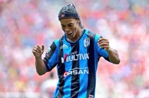 Agora quer? Ronaldinho Gaúcho é oferecido ao Palmeiras