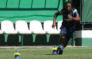 Paulistão: Oswaldo de Oliveira quer Arouca como titular do Palmeiras no domingo