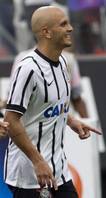 Fábio Santos aproveitou erros do juiz mandrake e marcou os dois gols corintianos Fábio Santos aproveitou erros do juiz mandrake e marcou os dois gols corintianos