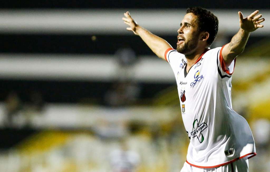Claudinho, meia do Ituano, comemora gol contra o XV de Piracicaba - Miguel Schincariol/ Ituano FC