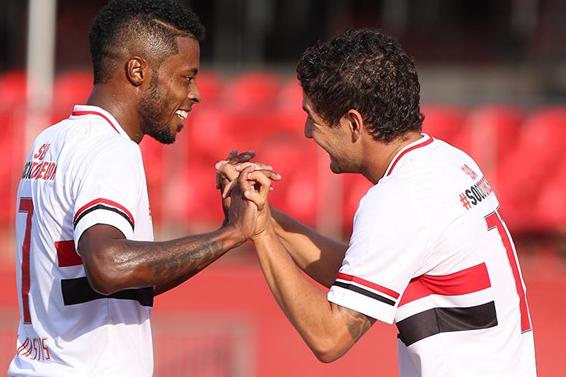 Atacantes do São Paulo comemoram goleada que apagou a derrota para o Corinthians pela Copa Libertadores.Foto: Carlos Chiri - spfc.net - Foto: Carlos Chiri - spfc.net