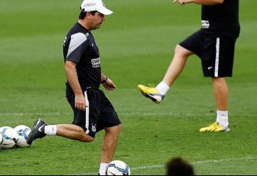 Enderson Moreira nega que Santos dependa só de Robinho 2 0002050060833 img