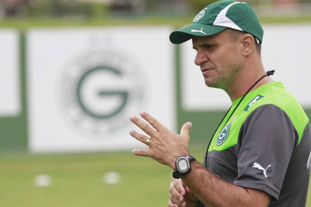 Wagner Lopes faz mudança no Goiás